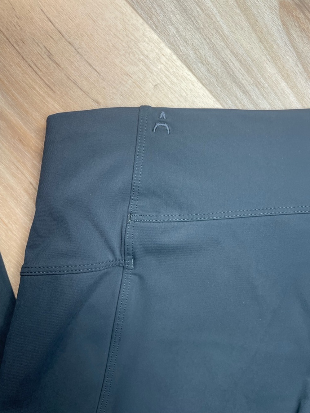 ADAY Crop Roll Leggings Gray High Rise Stretch Minimalist Size‎ Small - Picture 7 of 11
